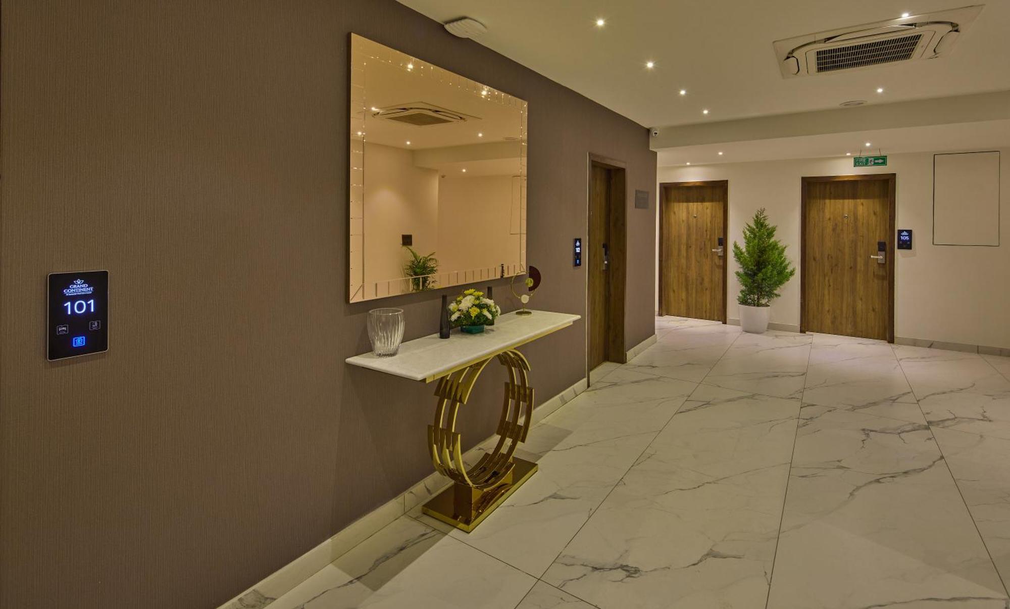 Grand Continent Hebbal A Sarovar Portico Affiliate Hotel Bangalore Eksteriør bilde